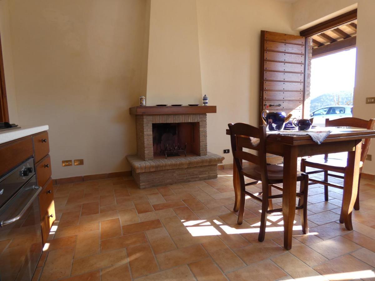 Scappo In Umbria, La Vallata Parrano 外观 照片