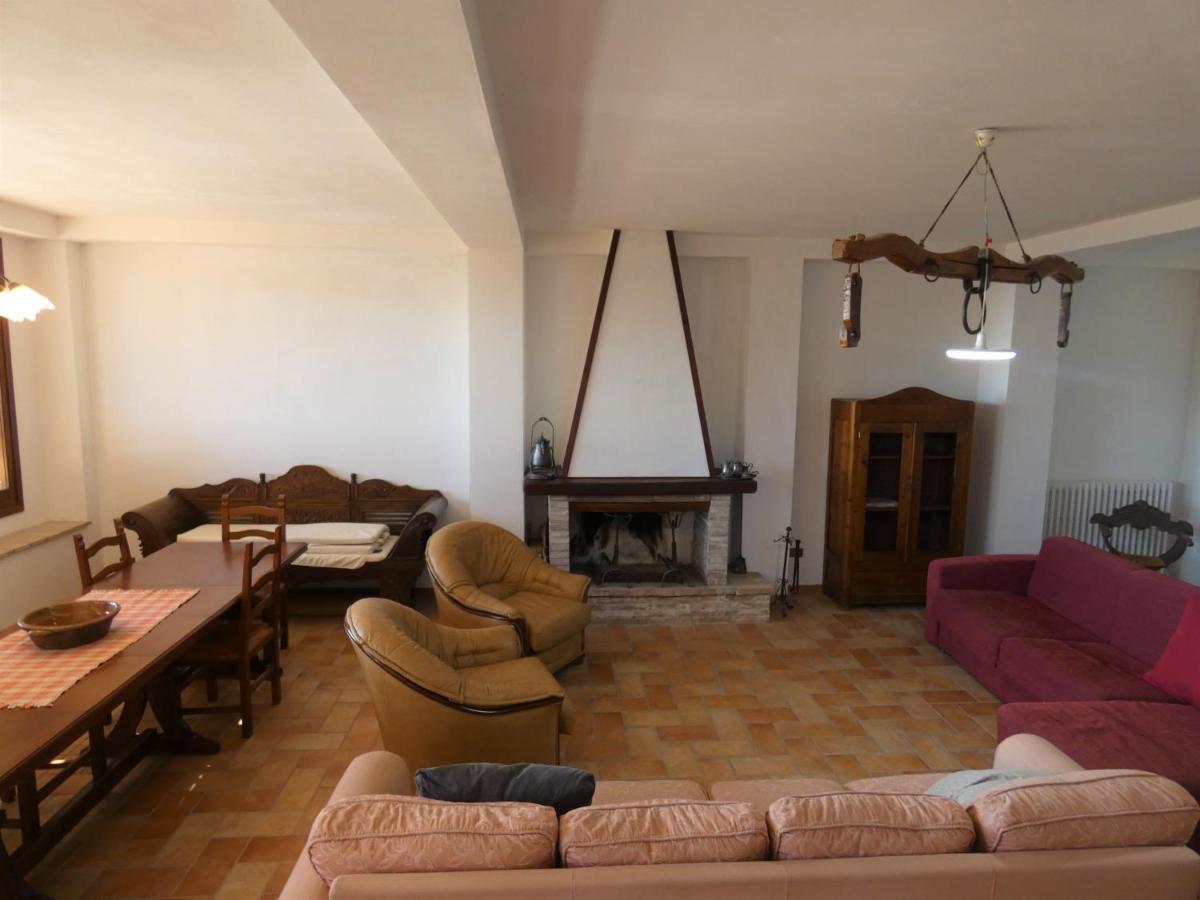 Scappo In Umbria, La Vallata Parrano 外观 照片