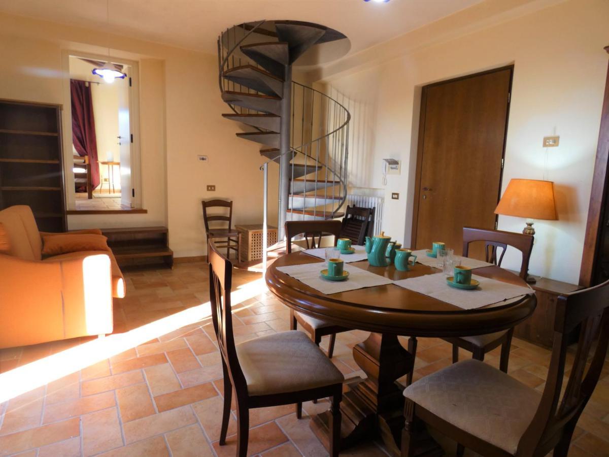 Scappo In Umbria, La Vallata Parrano 外观 照片