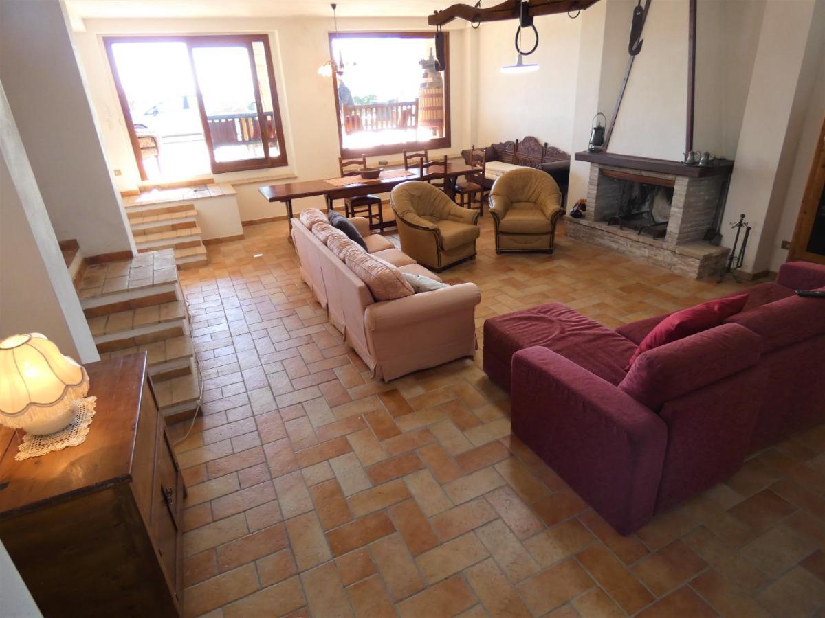 Scappo In Umbria, La Vallata Parrano 外观 照片